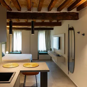 Palais Bernadette Aparthotel Parma